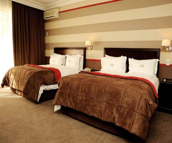 8957_16092814260047047358