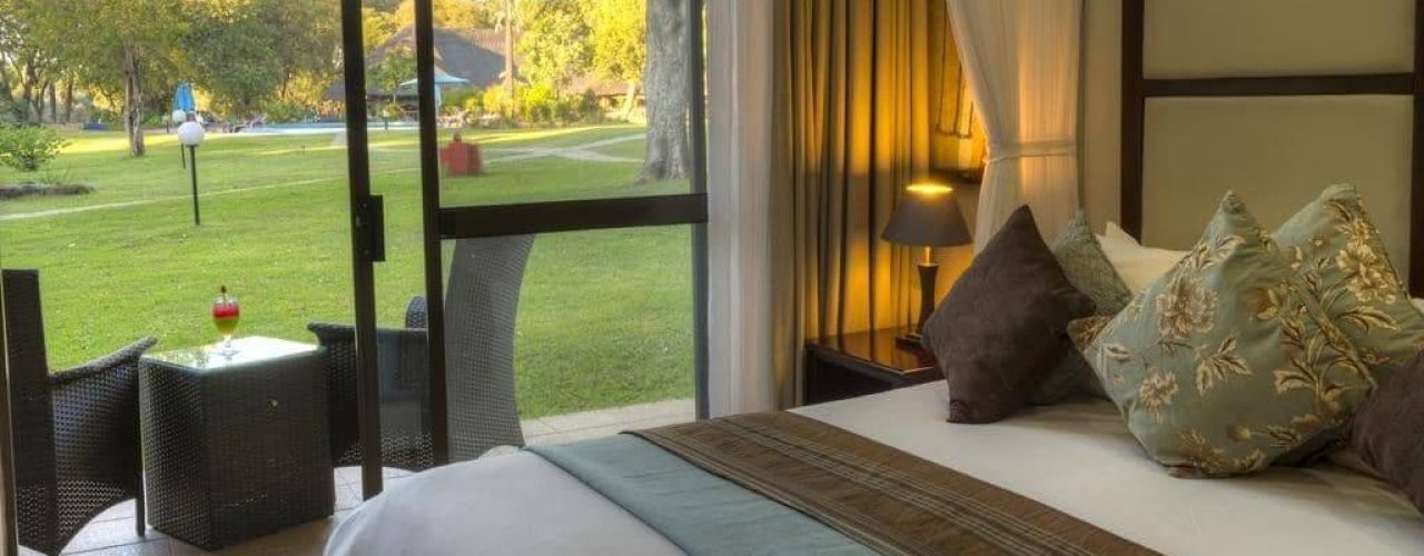 A-ZAMBEZI-RIVER-LODGE-3