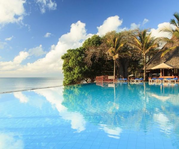 BAOBAB-BEACH5-qqnzqvd6dyal3sr2c3omxnh16n8wnyqfb6iwyaha4c