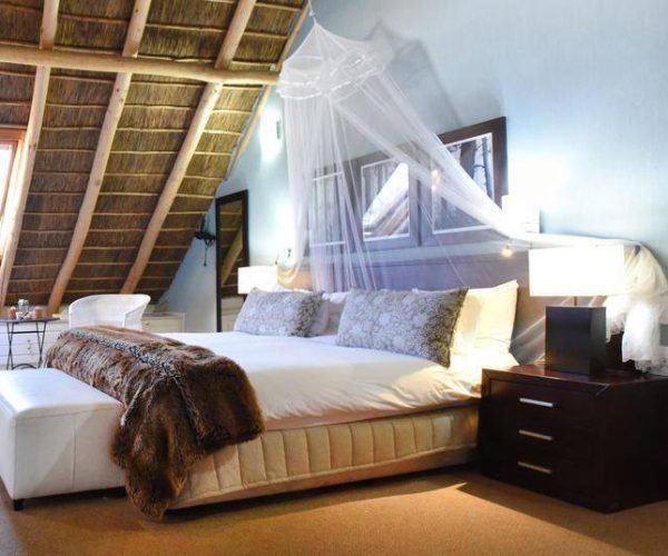 BASSE-PROVENCE-COUNTRY-HOUSE-2