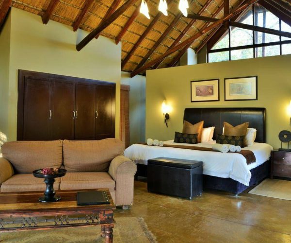 BLACK-RHINOS-GAME-LODGE-11