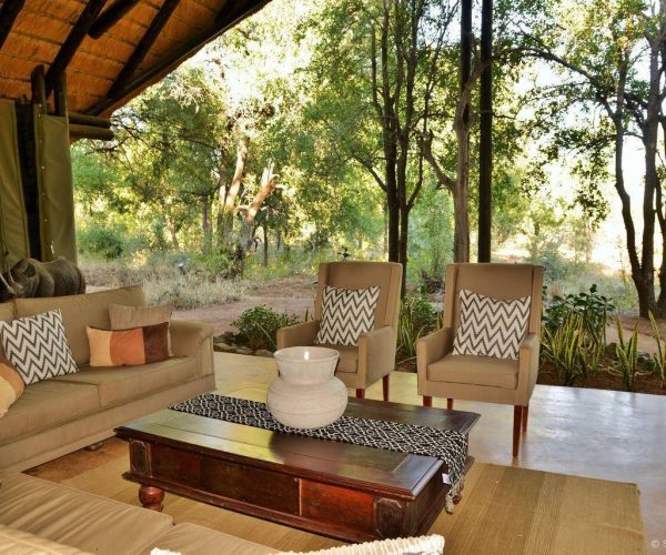 BLACK-RHINOS-GAME-LODGE-5