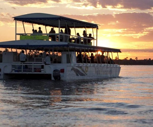 Couchee-de-soleil-sur-la-Zambeze-1