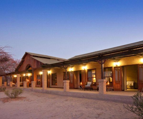 DECEPTION-VALLEY-LODGE-5