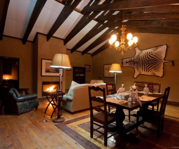 DECEPTION-VALLEY-LODGE-7