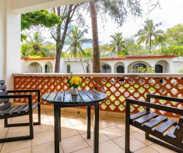 DIANI-SEA-LODGE-11