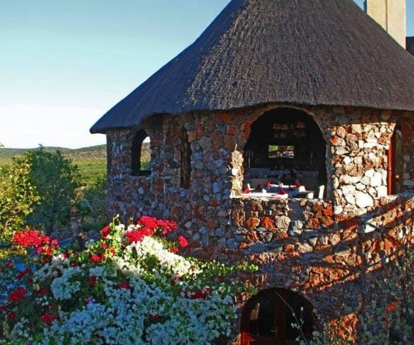 EAGLE-TENTED-LODGE-SPA-3