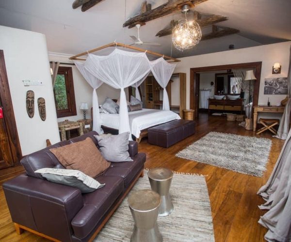 Escarpment-Luxury-Lodge-1