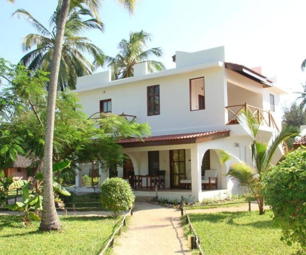 FLAME-TREE-COTTAGE-5