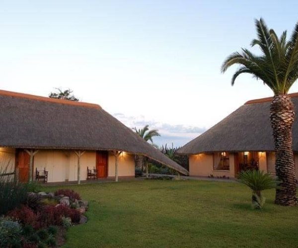 FRANS-INDONGO-LODGE-1