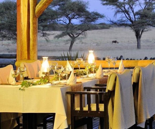 FRANS-INDONGO-LODGE-11