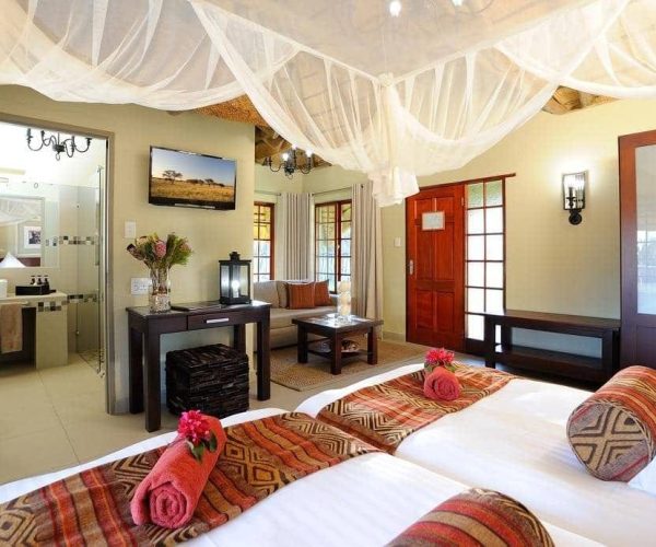 FRANS-INDONGO-LODGE-6