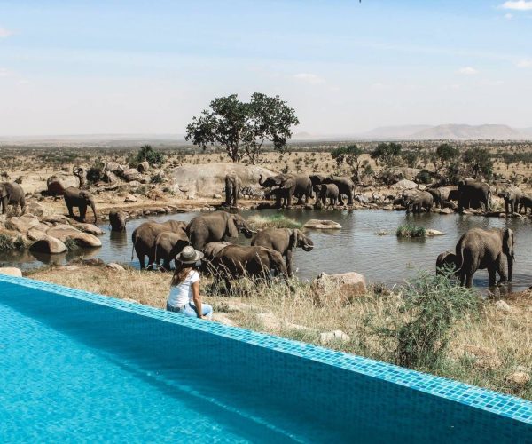 Four-Seasons-Safari-Lodge-Serengeti-3