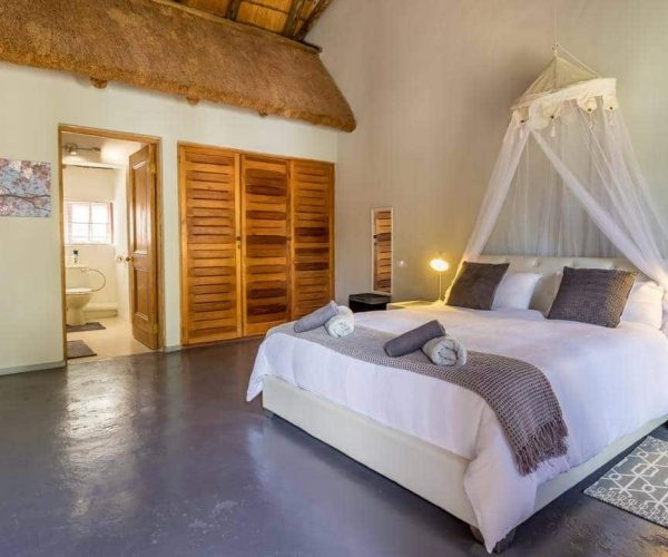 HAMILTON-PARKS-___-a-Hazyview2