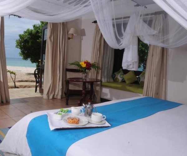 JACARANDA-INDIAN-OCEAN-BEACH-RESORT-11