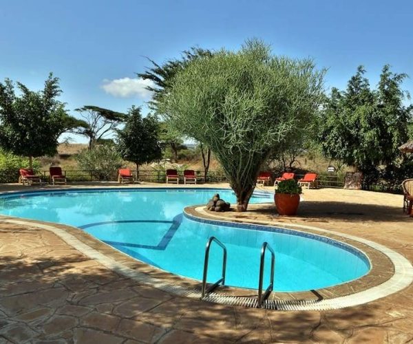 KIBO SAFARI CAMP (2)