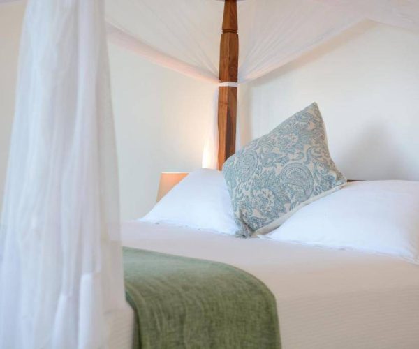 KISIWA-ON-THE-BEACH-2