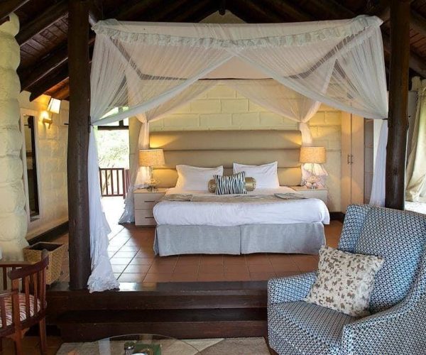 LAKE-NAIVASHA-GREAT-RIFT-VALLEY-LODGE-7