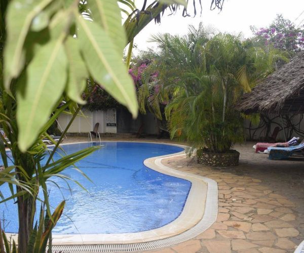 LANGI-LANGI-BEACH-BUNGALOWS-2