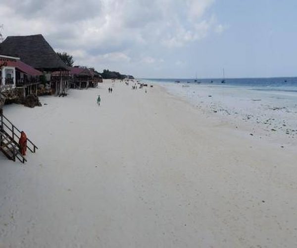 LANGI-LANGI-BEACH-BUNGALOWS-8