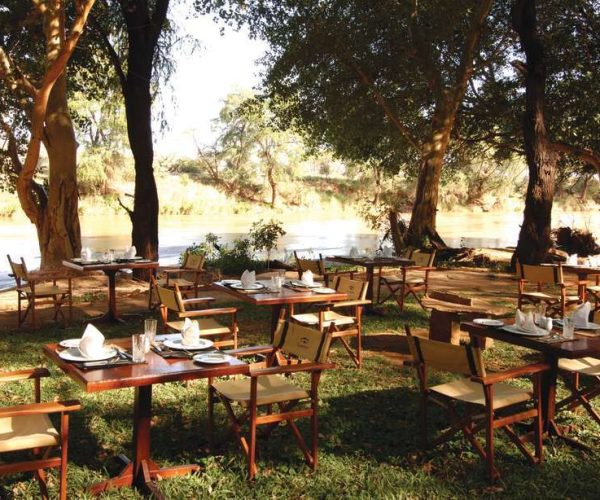 LARSENS-TENTED-CAMP-12