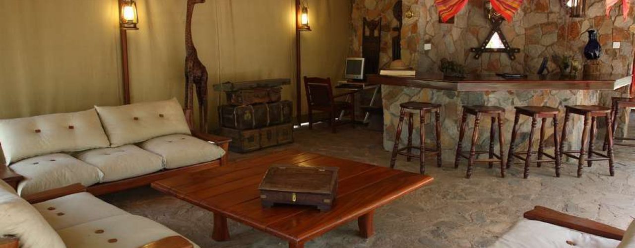 LARSENS-TENTED-CAMP-3