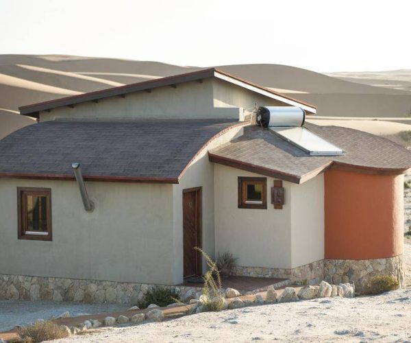 LE-DESERT-BREEZE-LODGE-2