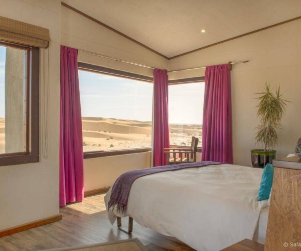 LE-DESERT-BREEZE-LODGE-3