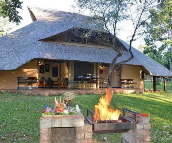 LOKUTHULA-LODGE