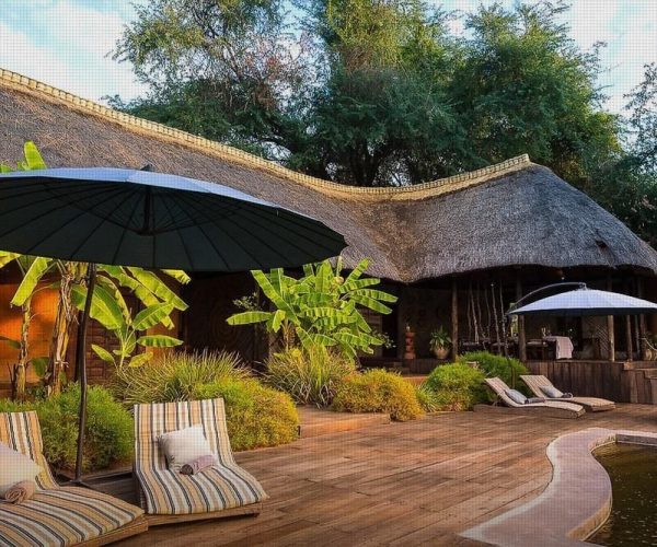 LUANGWA-RIVER-CAMP-1