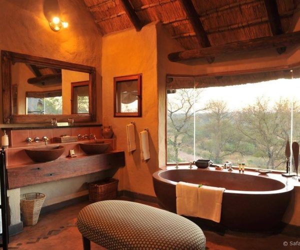 LUKIMBI-SAFARI-LODGE-3