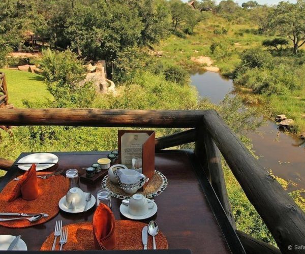 LUKIMBI-SAFARI-LODGE-5