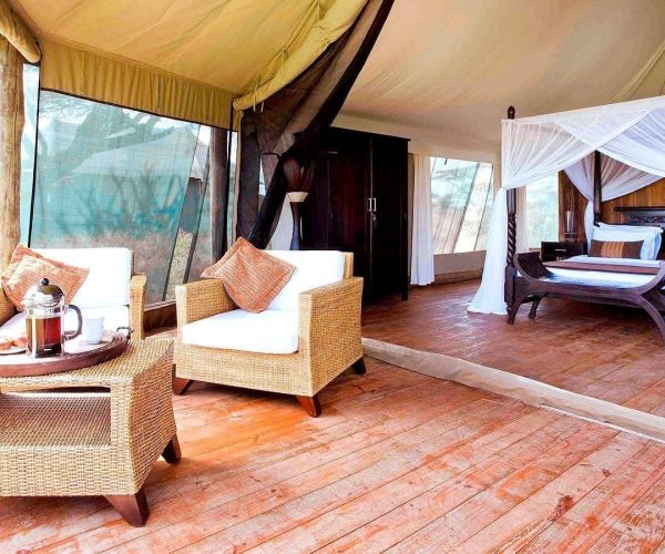 Lake-Masek-Tented-Lodge-1