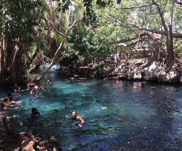 Les-sources-deau-chaudes-de-Rundugai