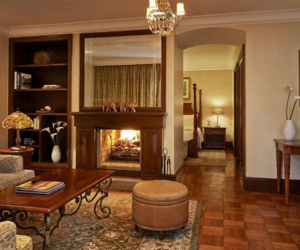 MONT-KENYA-SAFARI-CLUB-10