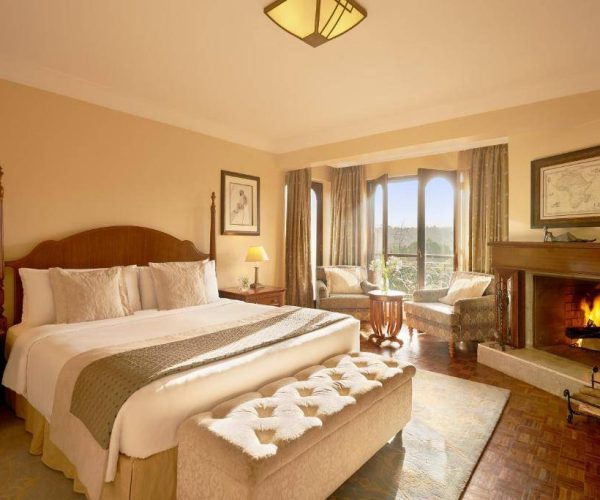 MONT-KENYA-SAFARI-CLUB-13