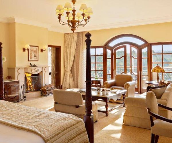 MONT-KENYA-SAFARI-CLUB-14