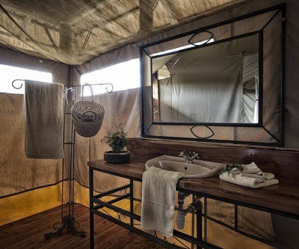 Mbali-Mbali-Tarangire-River-Camp-9