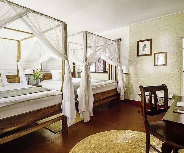 Mount-Meru-Game-Lodge-Sanctuary-4