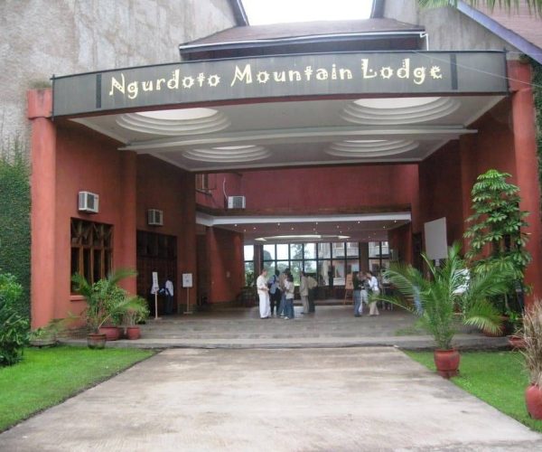 Ngurdoto-Mountain-Lodge-1