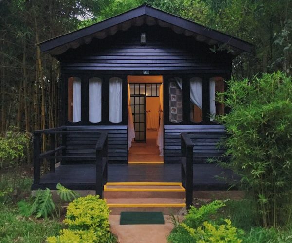 Octagon-Safari-Lodge-1