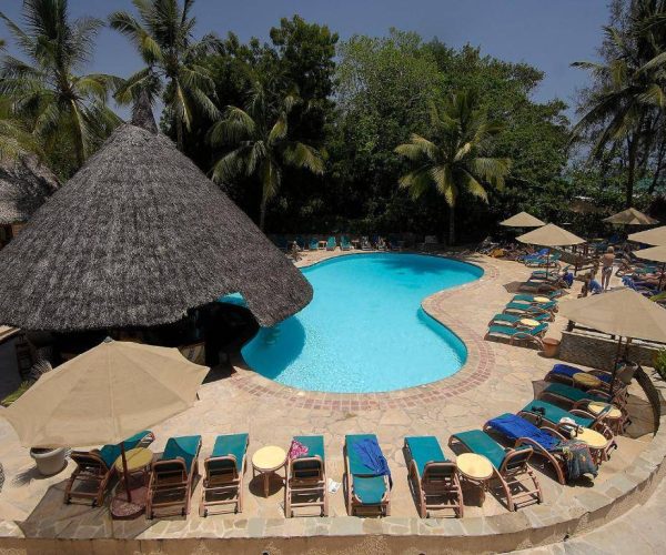 PINEWOOD-BEACH-RESORT-SPA-2