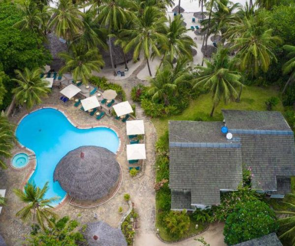 PINEWOOD-BEACH-RESORT-SPA-8