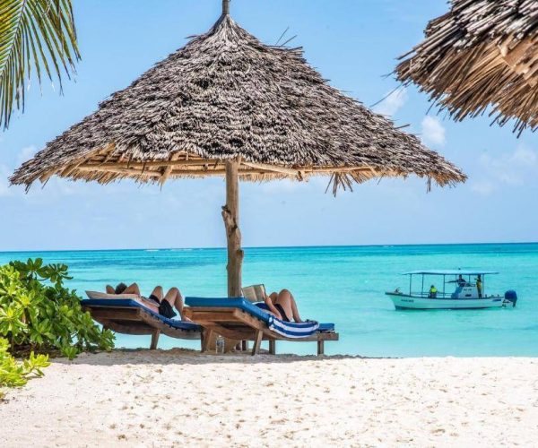 PONGWE-BEACH-HOTEL-2