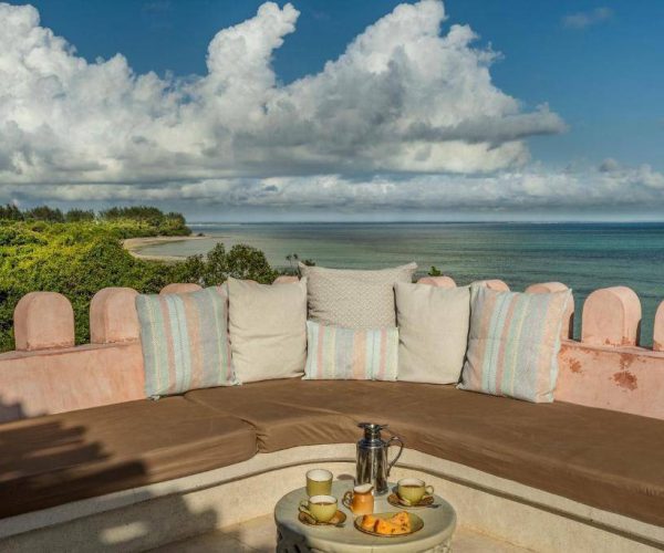 QAMBANI-LUXURY-RESORT-11