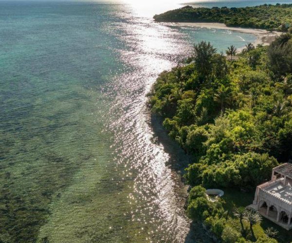 QAMBANI-LUXURY-RESORT-8