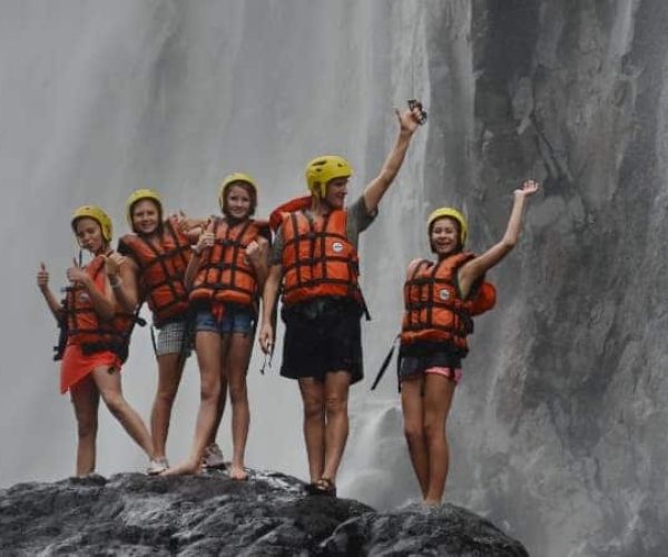 Randonnee-dans-les-gorges-de-Batoka-1