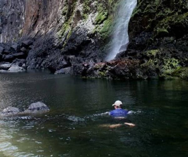 Randonnee-dans-les-gorges-de-Batoka-2