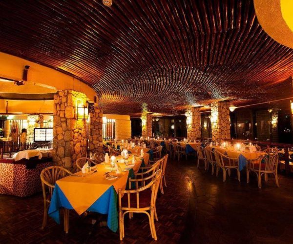 SALT-LICK-SAFARI-LODGE-2