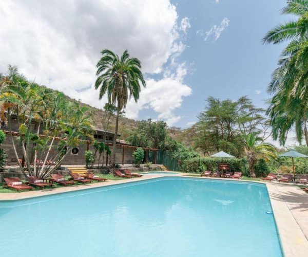 SAROVA-LION-HILL-GAME-LODGE-5